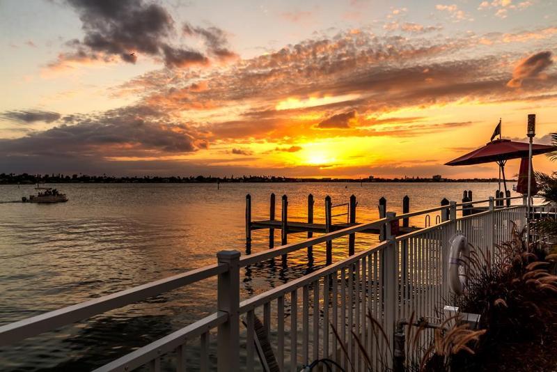 Courtyard By Marriott St. Petersburg Clearwater/Madeira Beach Zewnętrze zdjęcie